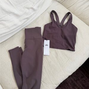 ALO Yoga Women's Mauve Sports Bra and Leggings Set